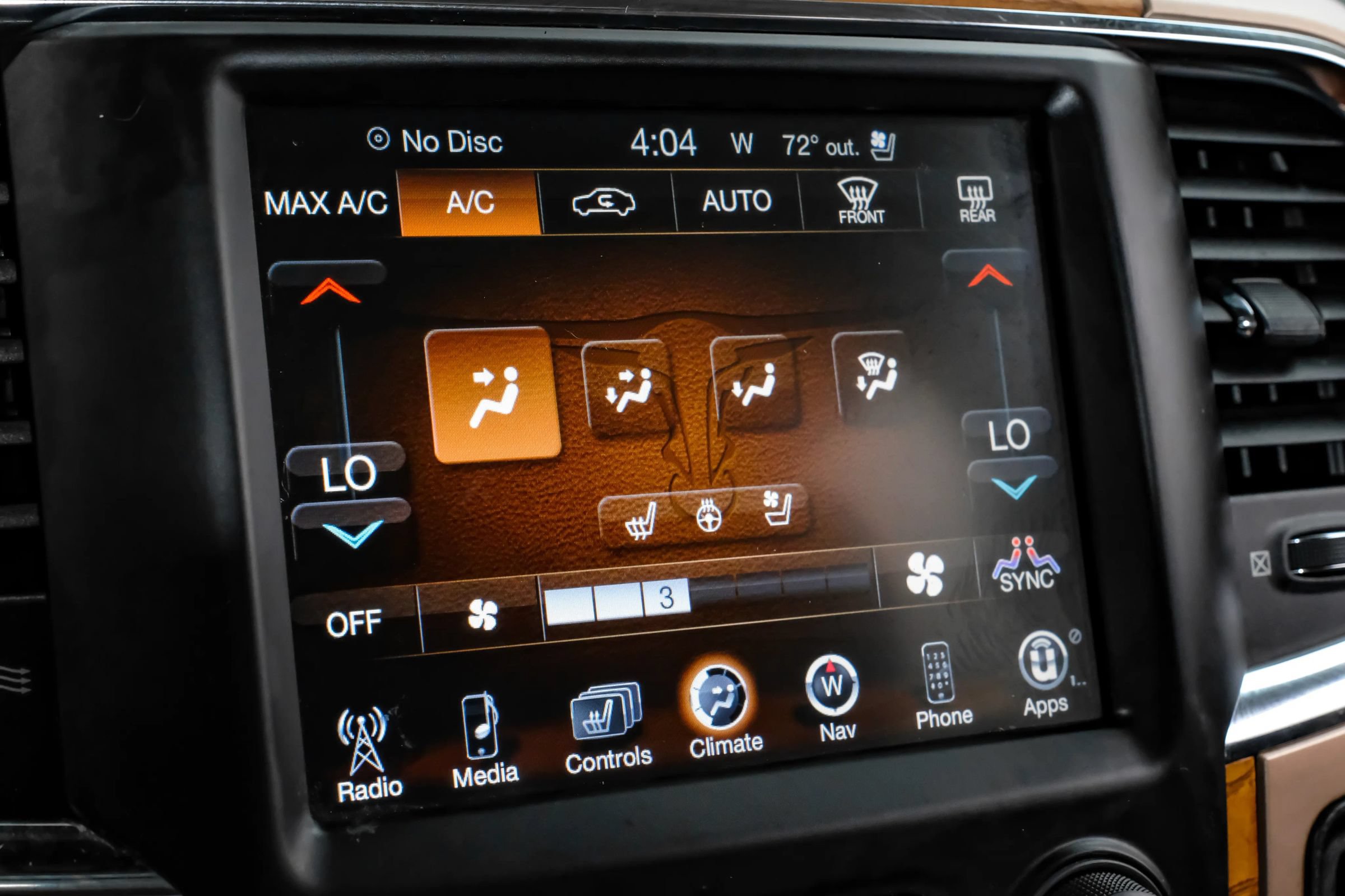 Used 2014 RAM 1500 Laramie Longhorn w/ Convenience Group AWD/4WD image 39