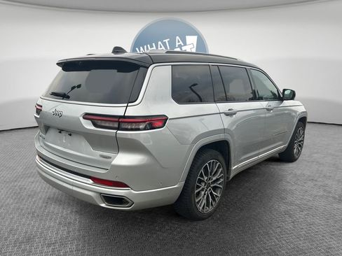 Certified 2023 Jeep Grand Cherokee L Summit image 3