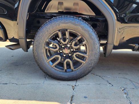 New 2026 GMC Sierra 1500 Elevation image 50