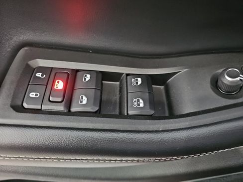 Used 2021 Jeep Grand Cherokee L Limited image 31