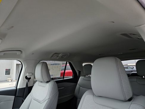 New 2026 Ford Explorer Active w/ Active Comfort Package image 22