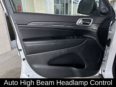 Used 2019 Jeep Grand Cherokee Limited w/ Luxury Group II image 10