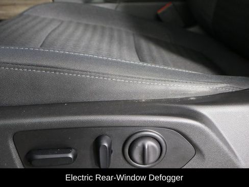 Used 2021 Chevrolet Silverado 1500 LT Trail Boss w/ Convenience Package II image 24