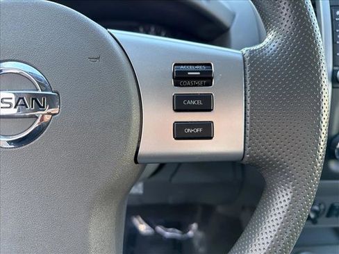 Used 2021 Nissan Frontier SV image 17