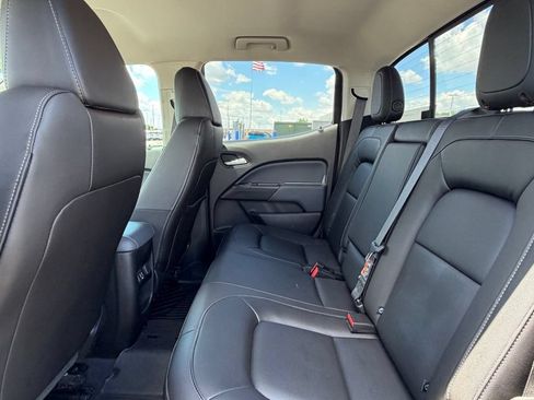 Used 2019 Chevrolet Colorado Z71 AWD/4WD image 16