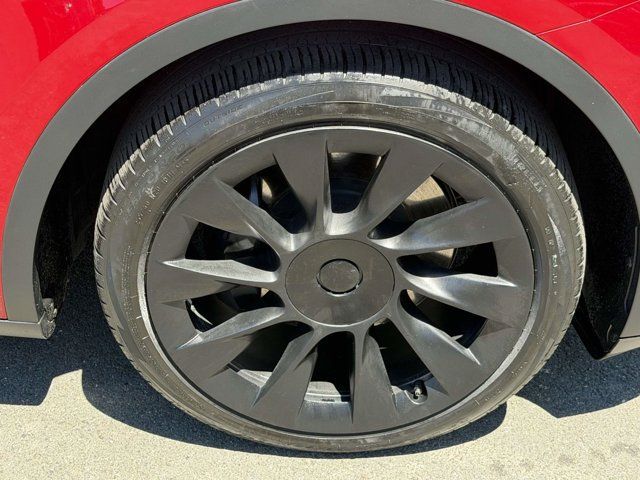 Used 2021 Tesla Model Y Long Range AWD/4WD image 7