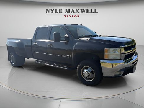 Used 2007 Chevrolet Silverado 3500 LT AWD/4WD image 1
