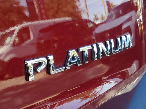 Used 2023 Nissan Rogue Platinum w/ Platinum Premium Package FWD image 8