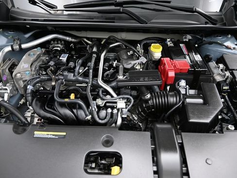 Used 2025 Nissan Sentra SR w/ SR Premium Package FWD image 18