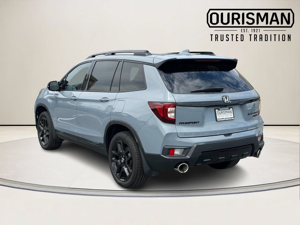 Used 2024 Honda Passport Black Edition image 6