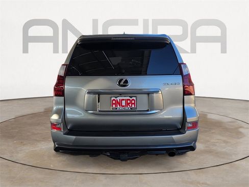 Used 2020 Lexus GX 460 Premium image 8