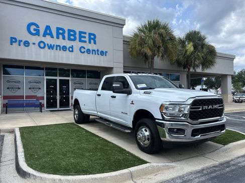 Used 2024 RAM 3500 Big Horn AWD/4WD image 3