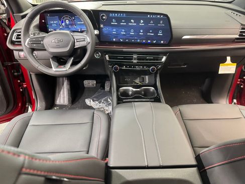 New 2026 Chevrolet Traverse Z71 w/ Driver Confidence Package image 13