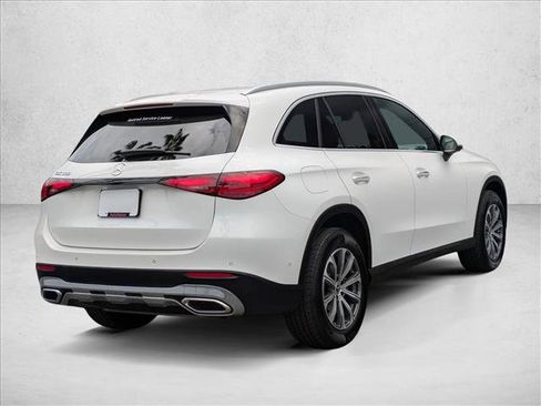 Certified 2025 Mercedes-Benz GLC 300 image 7