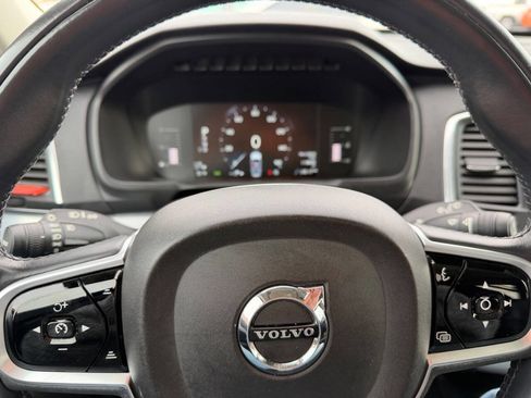 Used 2018 Volvo XC90 T5 Momentum w/ Convenience Package image 24