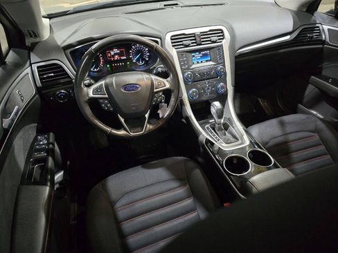 Used 2013 Ford Fusion SE FWD image 27