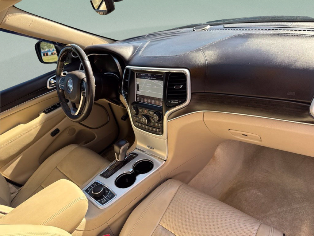 Used 2018 Jeep Grand Cherokee Overland AWD/4WD image 28