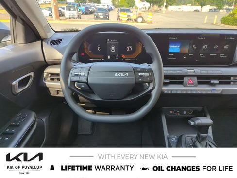 New 2026 Kia K4 FWD image 13