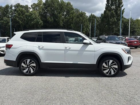 Used 2025 Volkswagen Atlas SE FWD image 27