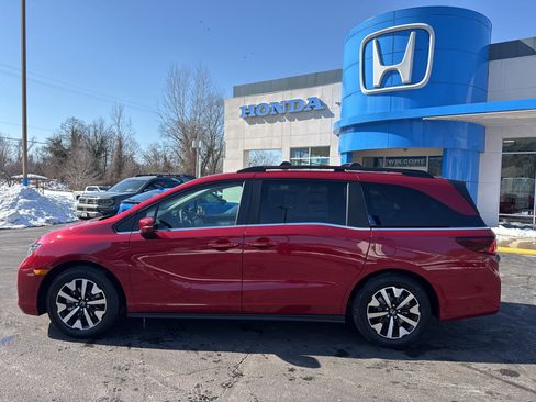 New 2026 Honda Odyssey EX-L image 9