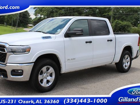 Used 2025 RAM 1500 Big Horn AWD/4WD image 1
