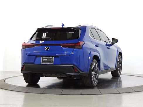 Used 2024 Lexus UX 250h AWD w/ Premium Package image 11