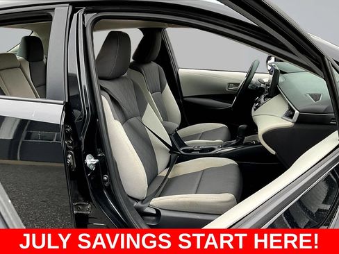 Used 2026 Toyota Corolla LE FWD image 33