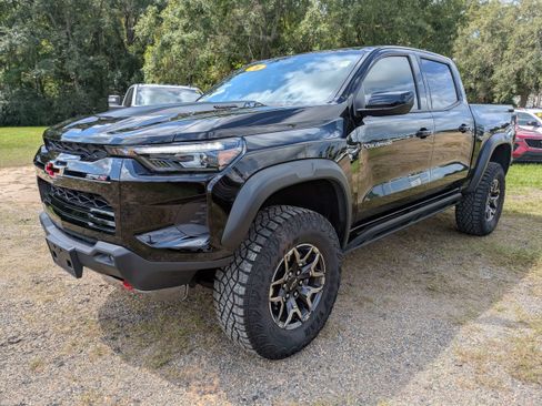 Used 2026 Chevrolet Colorado ZR2 AWD/4WD image 8