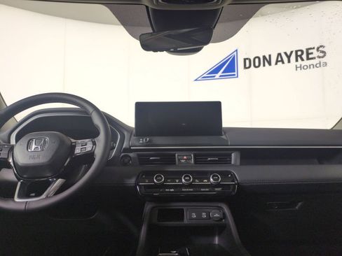 New 2026 Honda Pilot Touring image 18