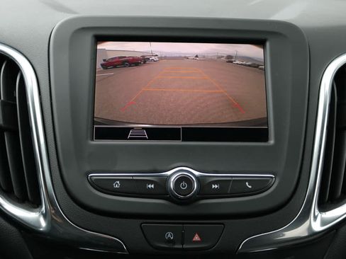 Used 2024 Chevrolet Equinox LT image 16