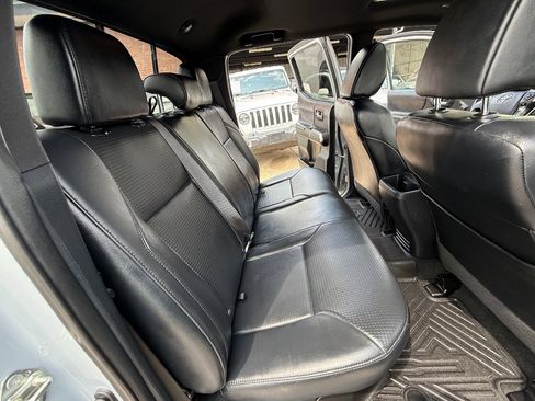 Used 2019 Toyota Tacoma SR image 22