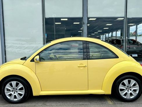 Used 2009 Volkswagen Beetle S FWD image 26