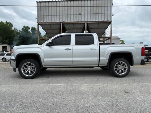 Used 2015 GMC Sierra 1500 SLT w/ SLT Crew Cab Value Package AWD/4WD image 2