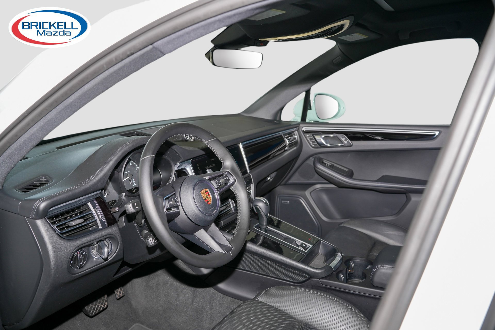 Used 2022 Porsche Macan AWD/4WD image 15