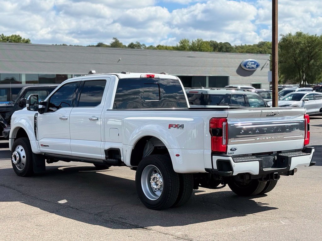 Certified 2023 Ford F450 Platinum w/ FX4 Off-Road Package AWD/4WD image 43
