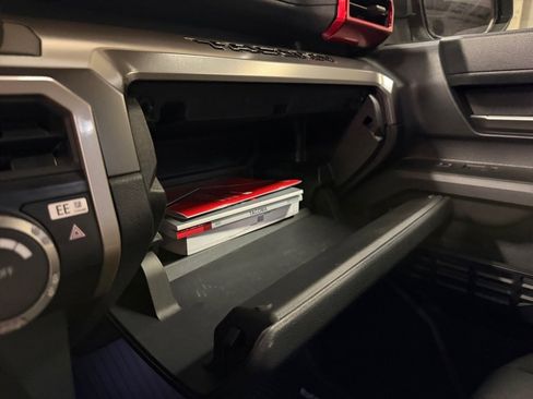 Used 2025 Toyota Tacoma TRD Sport image 38