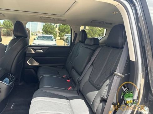 Used 2025 INFINITI QX80 Sensory AWD/4WD image 29