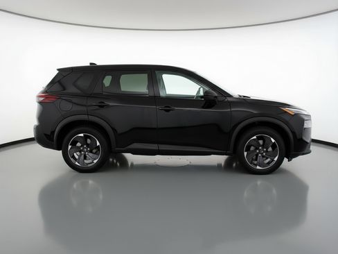 Used 2025 Nissan Rogue SV image 11