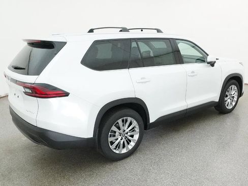 New 2026 Toyota Grand Highlander Platinum AWD/4WD image 12