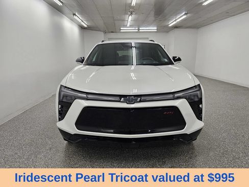 Used 2025 Chevrolet Blazer EV RS AWD/4WD image 2