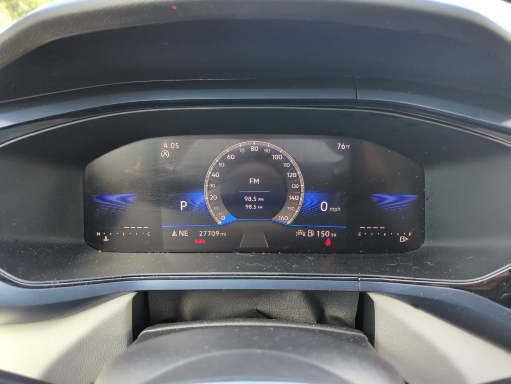 Certified 2023 Volkswagen Taos SE w/ Panoramic Sunroof Package FWD image 38