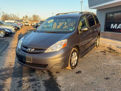 Used 2010 Toyota Sienna LE