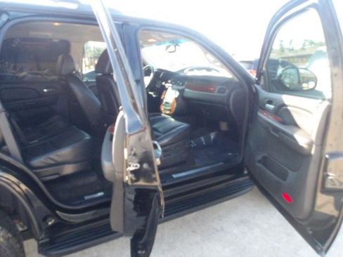 Used 2008 Chevrolet Tahoe LT w/ LT Preferred Equipment Group image 6
