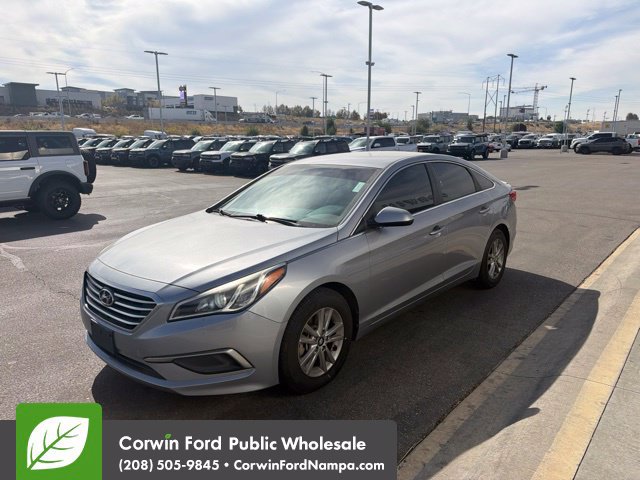 Used 2017 Hyundai Sonata SE FWD image 4