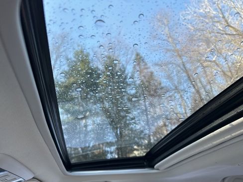 Used 2016 Subaru Legacy 2.5i Limited image 31