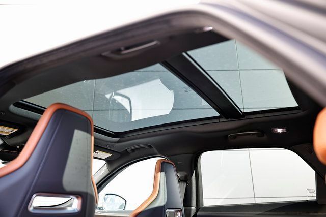 New 2026 Jaguar F-PACE R-Dynamic S AWD/4WD image 16