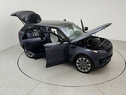 Certified 2024 Land Rover Range Rover Sport SE AWD/4WD image 40