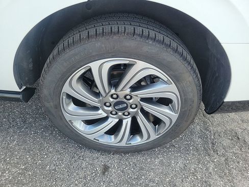 Used 2023 Lincoln Navigator Reserve AWD/4WD image 10