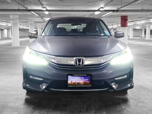 Used 2016 Honda Accord EX image 11