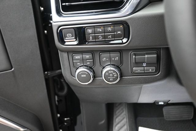 New 2026 GMC Yukon Denali w/ Advanced Technology Package AWD/4WD image 35